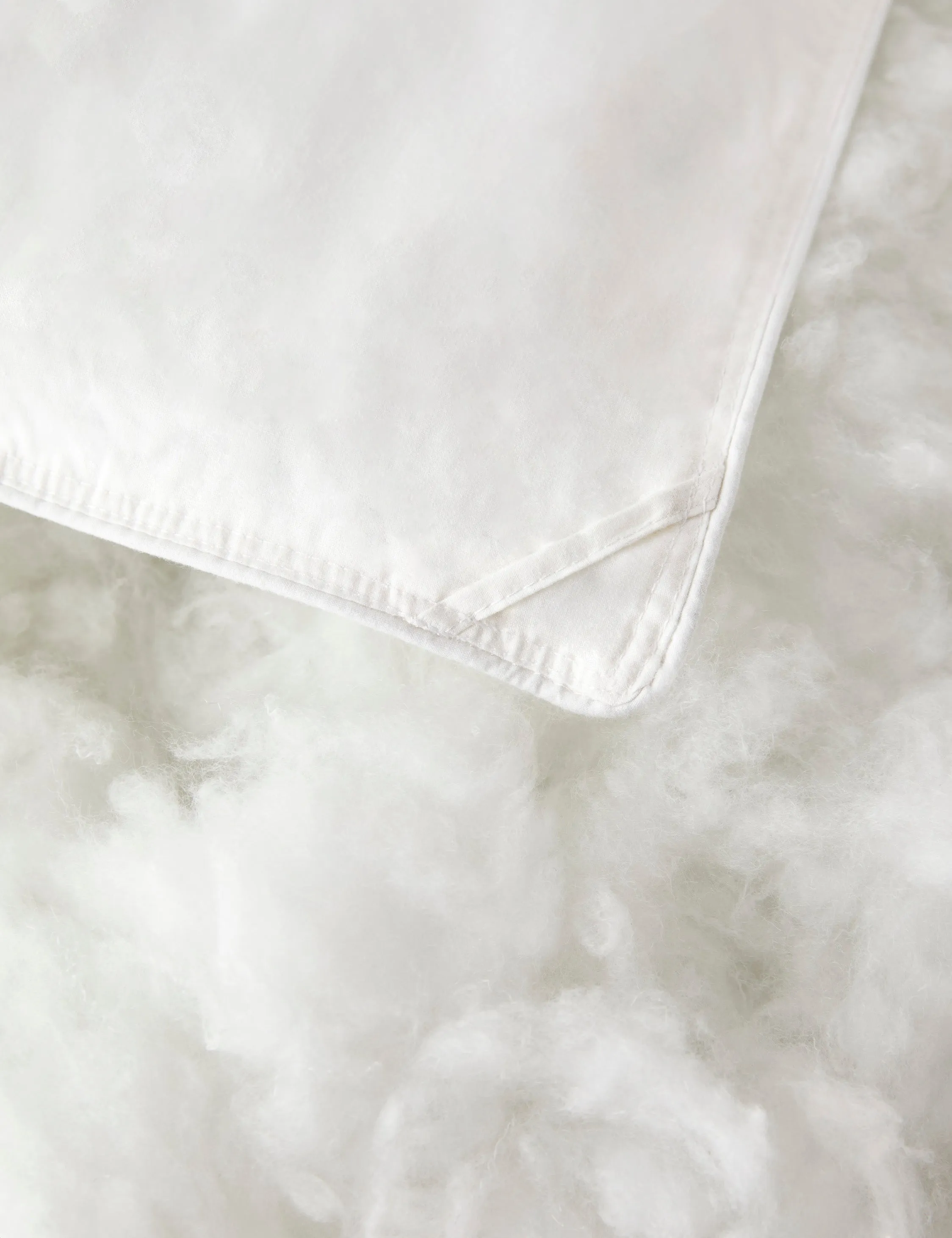 PrimaLoft® Down Alternative Duvet Insert Lulu and Georgia