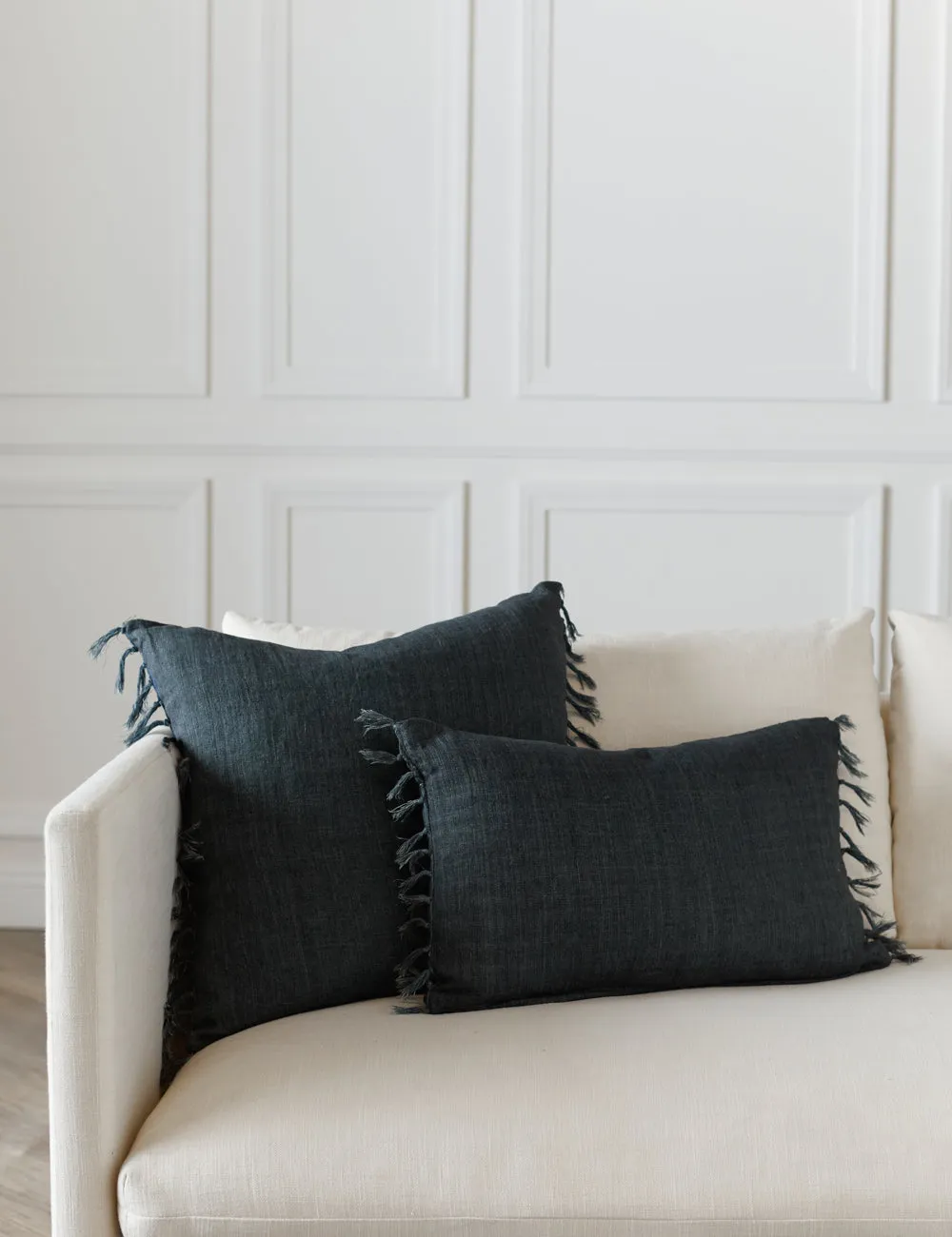 Roy Linen Pillow Lulu and Georgia