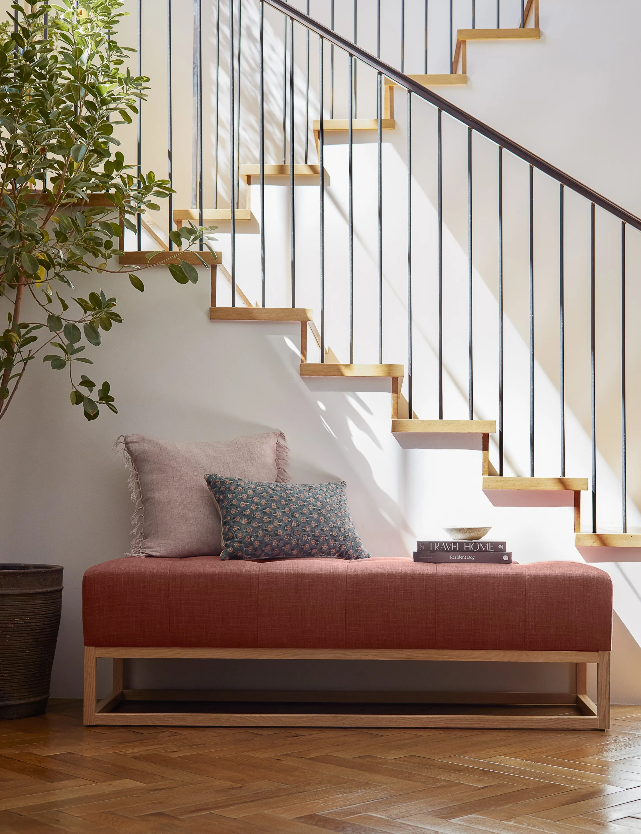 Roy Linen Pillow Lulu and Georgia