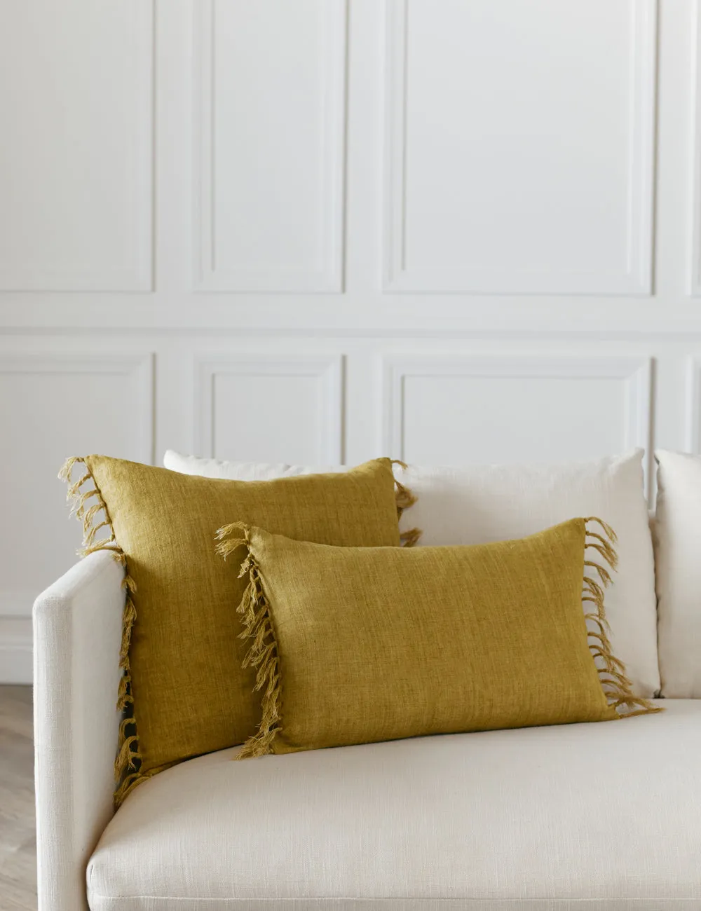 Roy Linen Pillow Lulu and Georgia