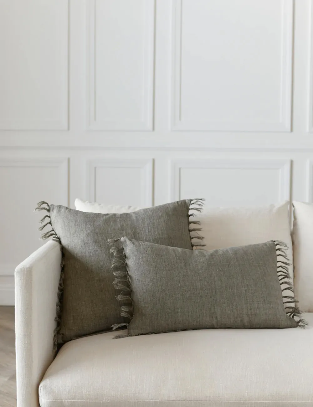 Roy Linen Pillow Lulu and Georgia