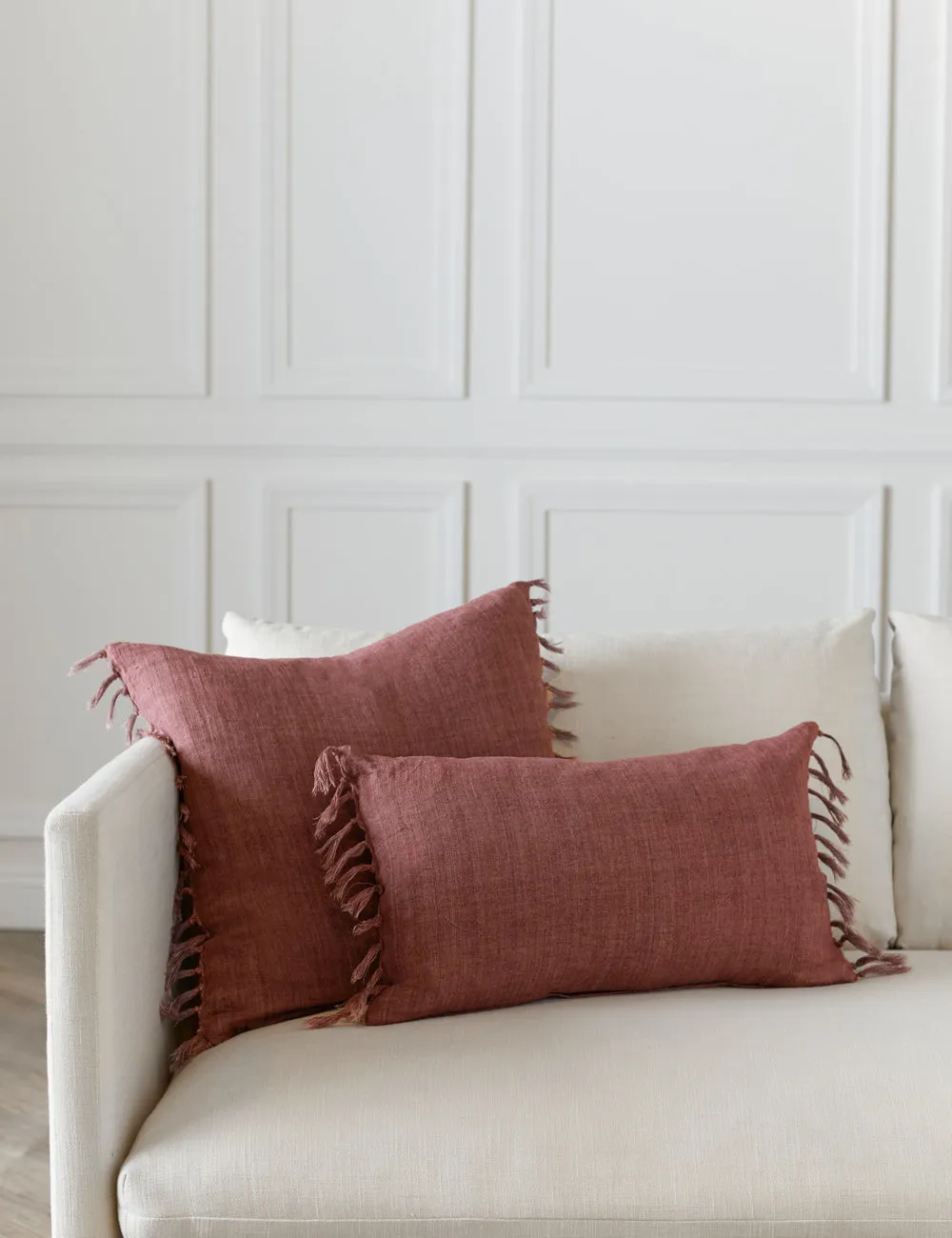 Roy Linen Pillow Lulu and Georgia