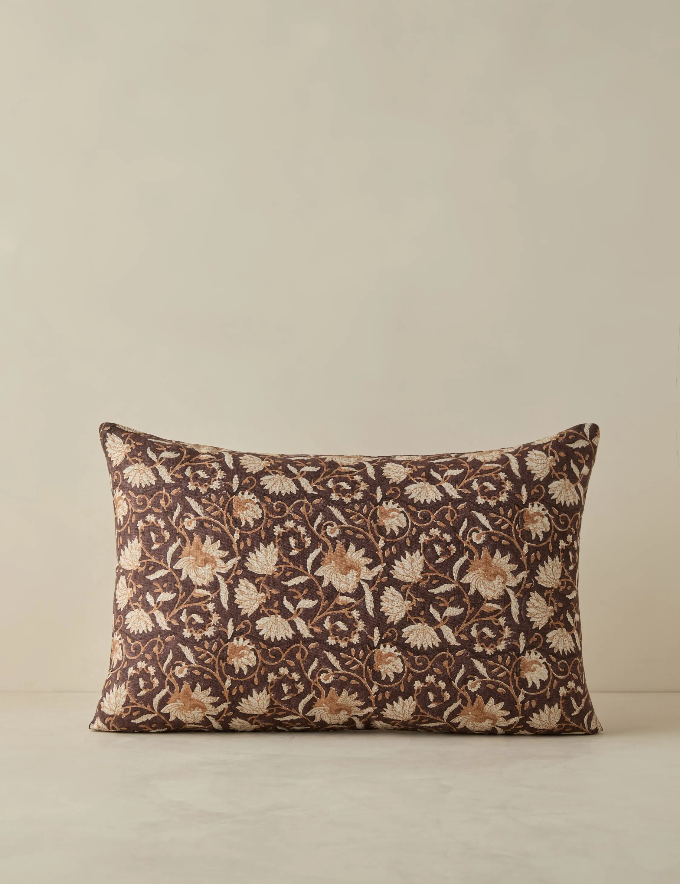 Sacha Linen Pillow Lulu and Georgia