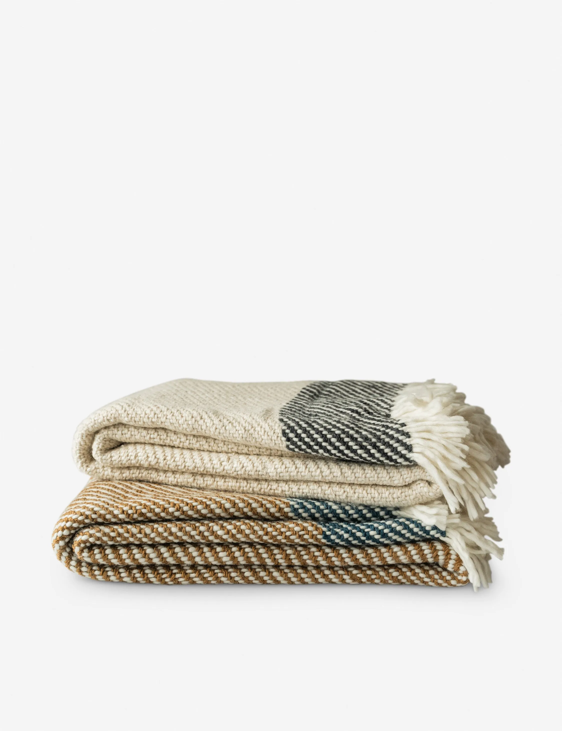 Sandvik Throw Lulu and Georgia