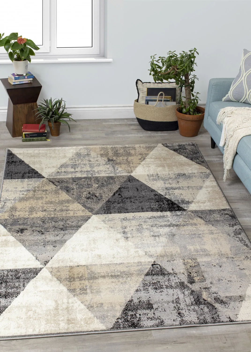 Siecle 5'3" X 7'7" Triangle Shapes Rug - Cream Beige Area Rug