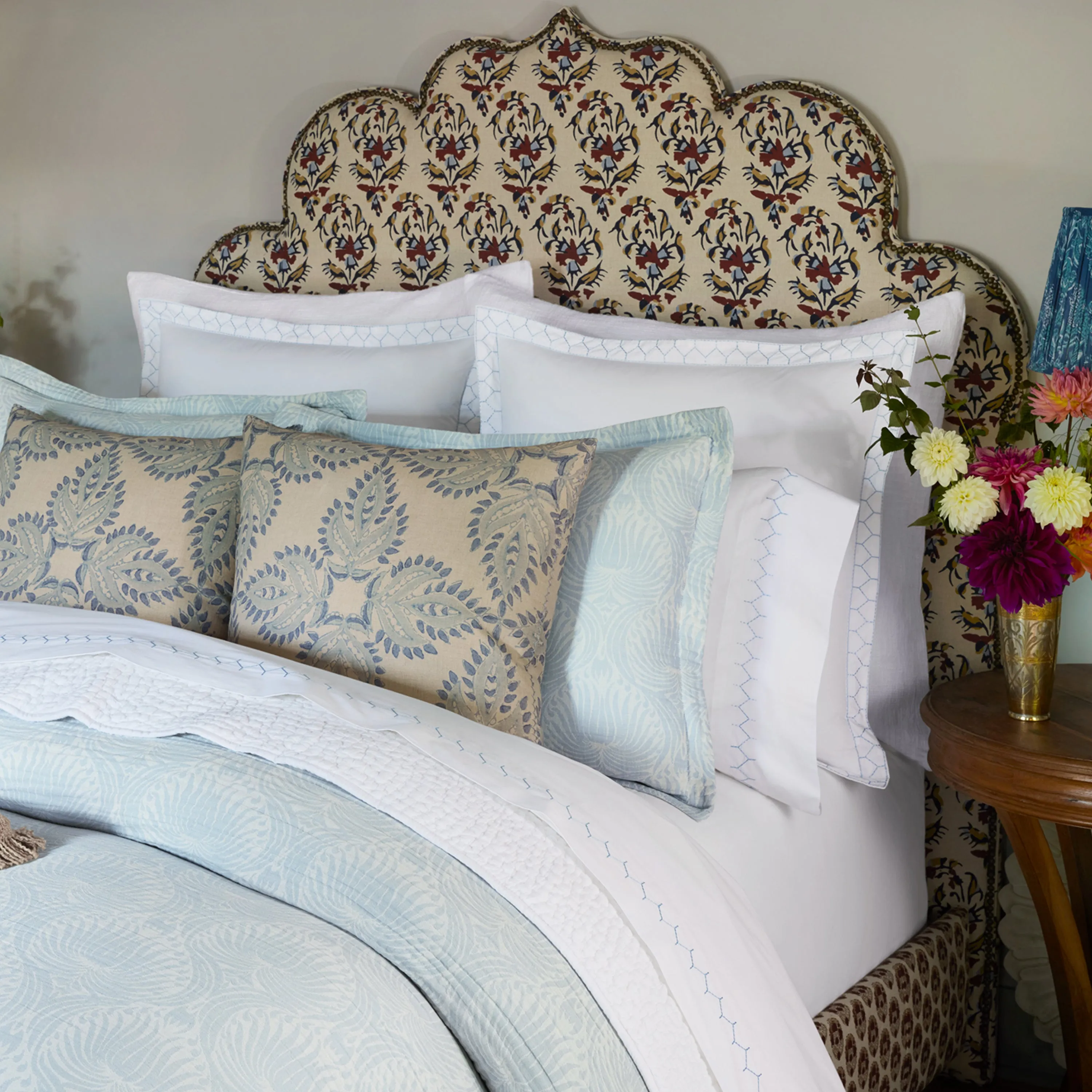 Verdin Pillow